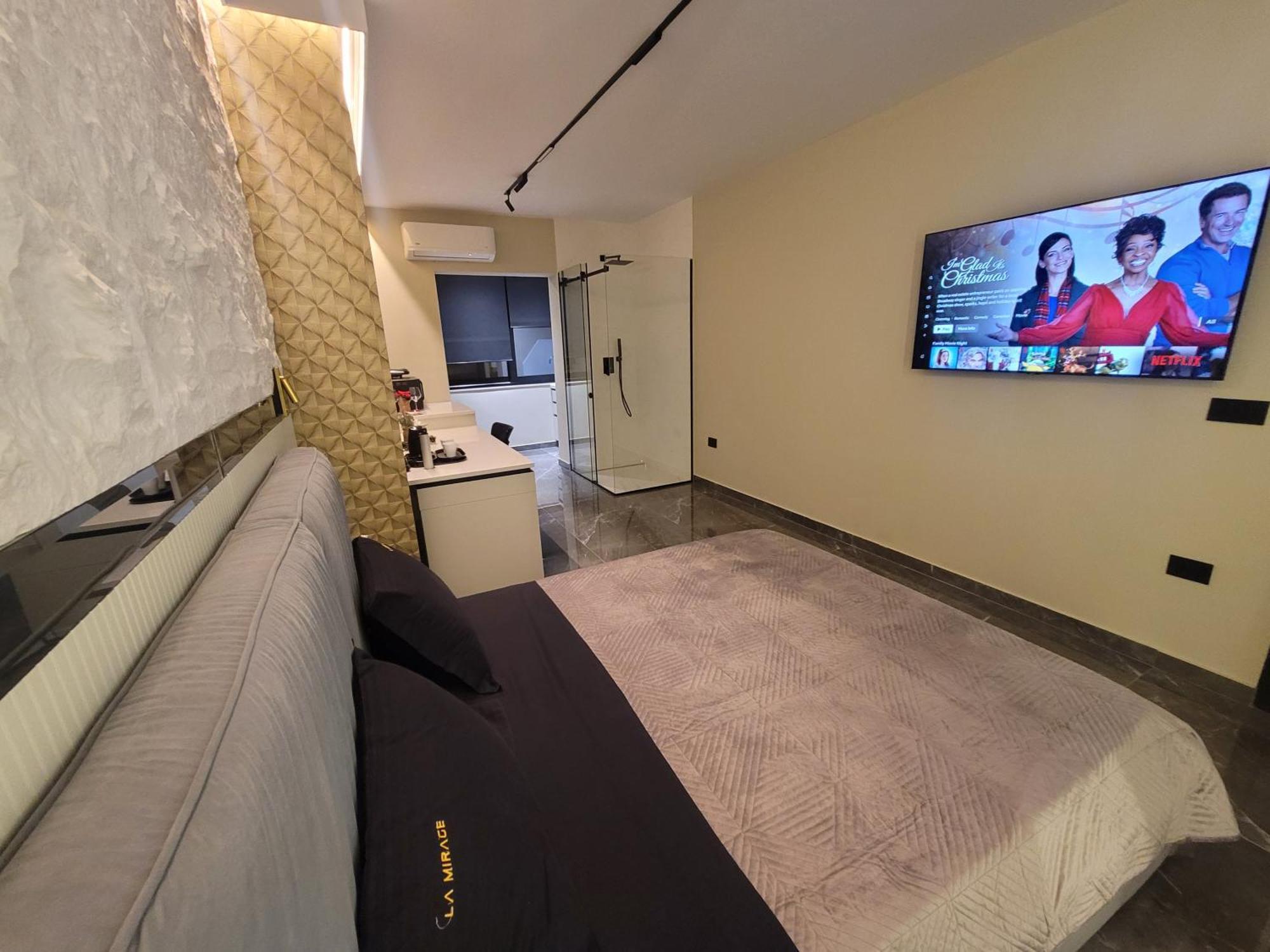 La Mirage Suites & Apartments 地拉那 外观 照片