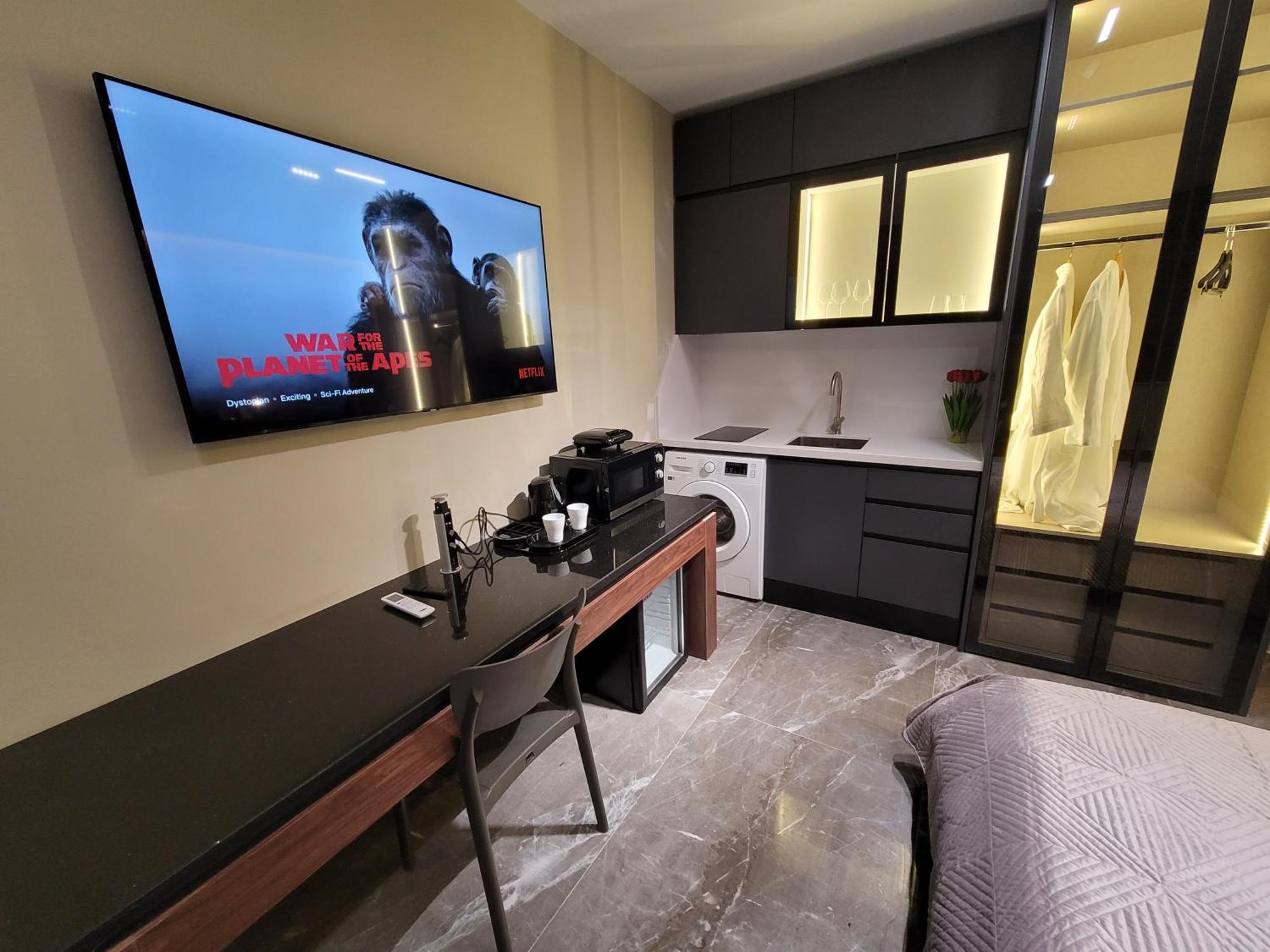 La Mirage Suites & Apartments 地拉那 外观 照片