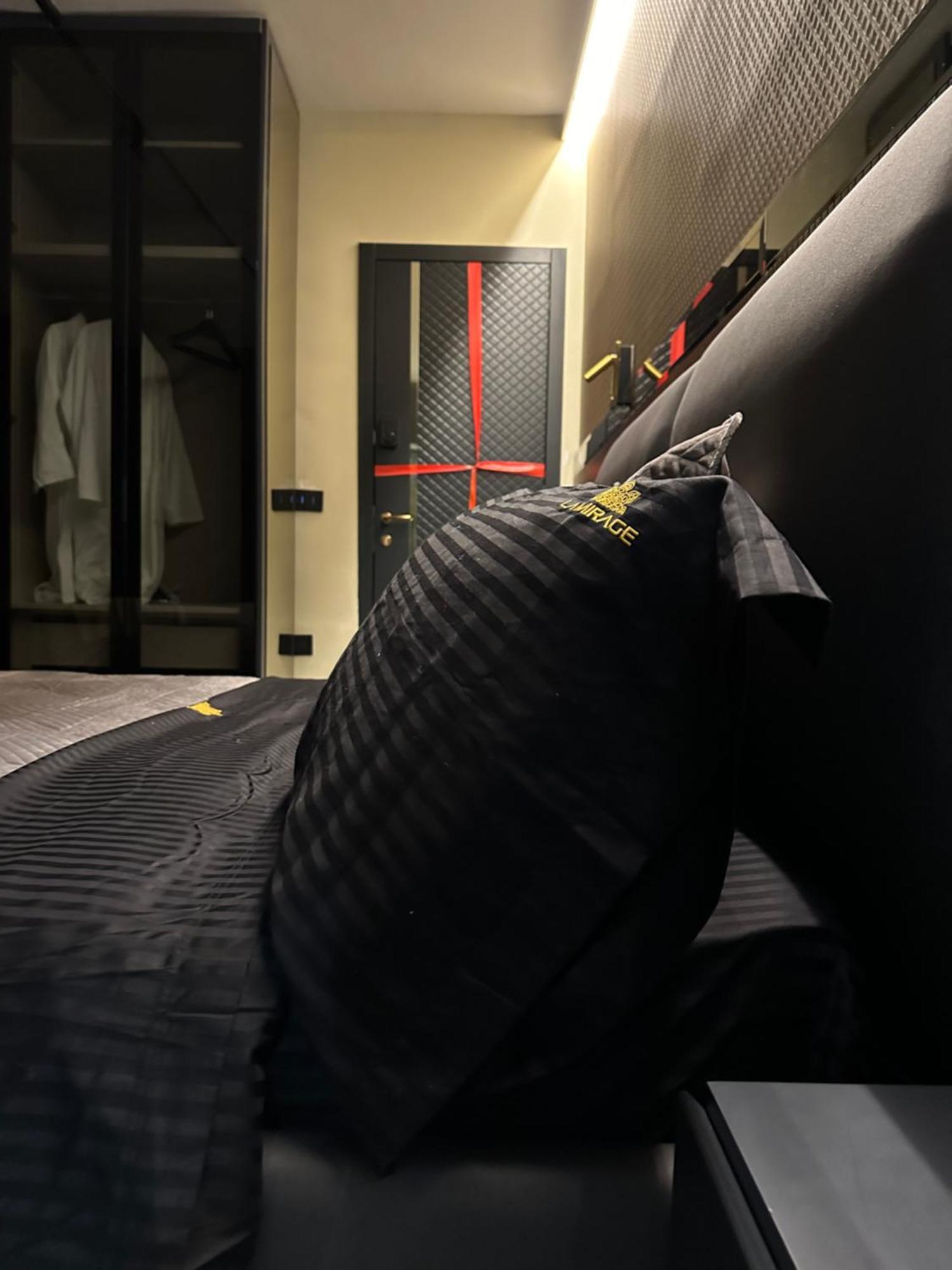 La Mirage Suites & Apartments 地拉那 外观 照片