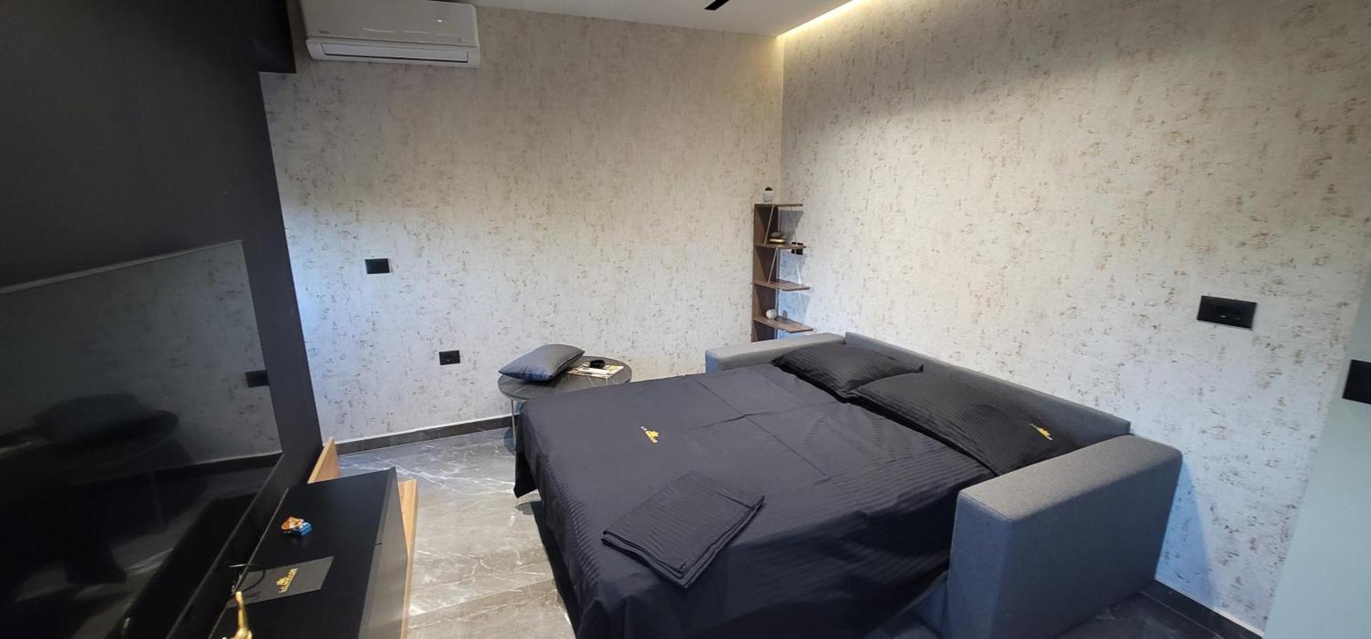 La Mirage Suites & Apartments 地拉那 外观 照片